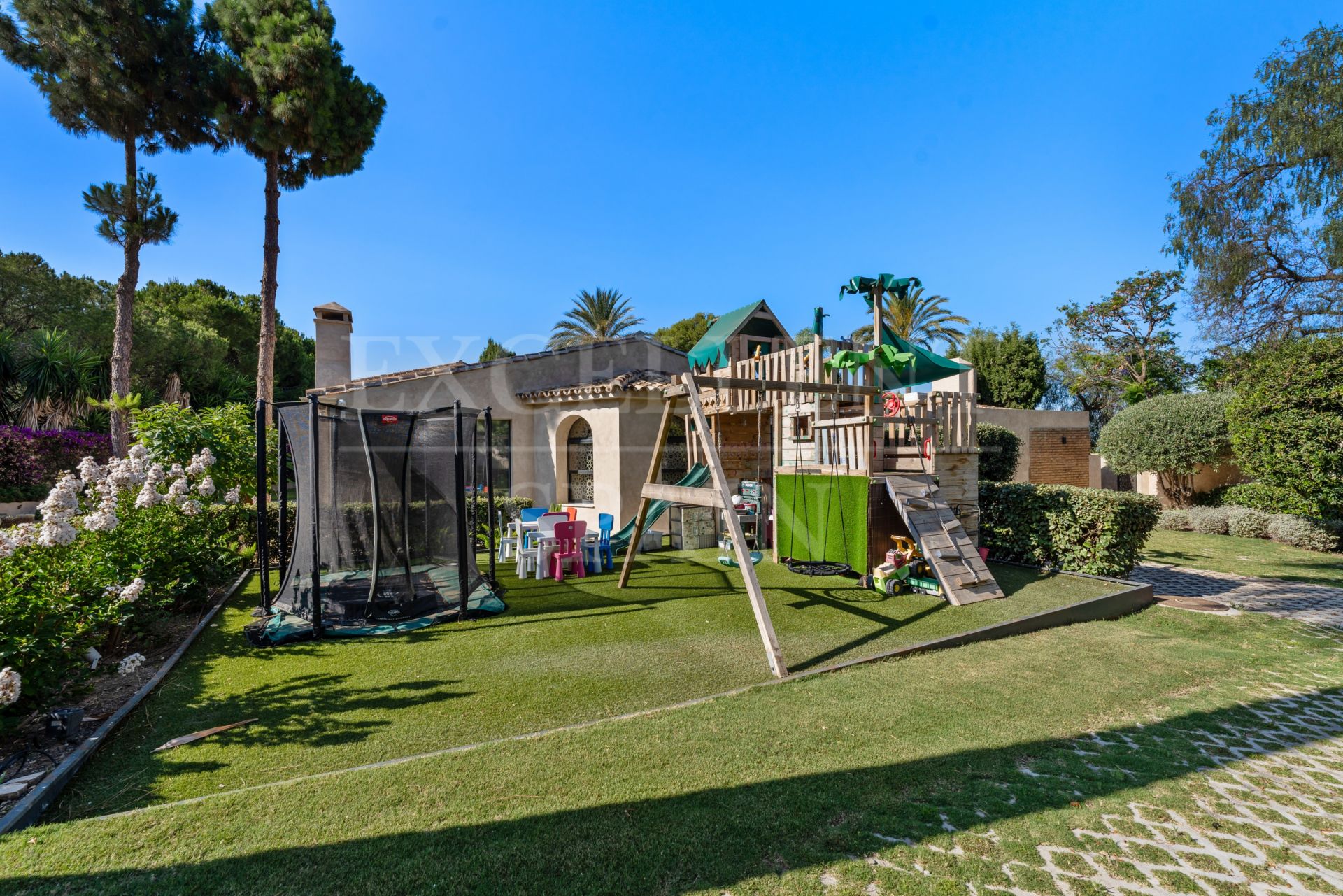 Villa in Rio Real, Marbella Ost