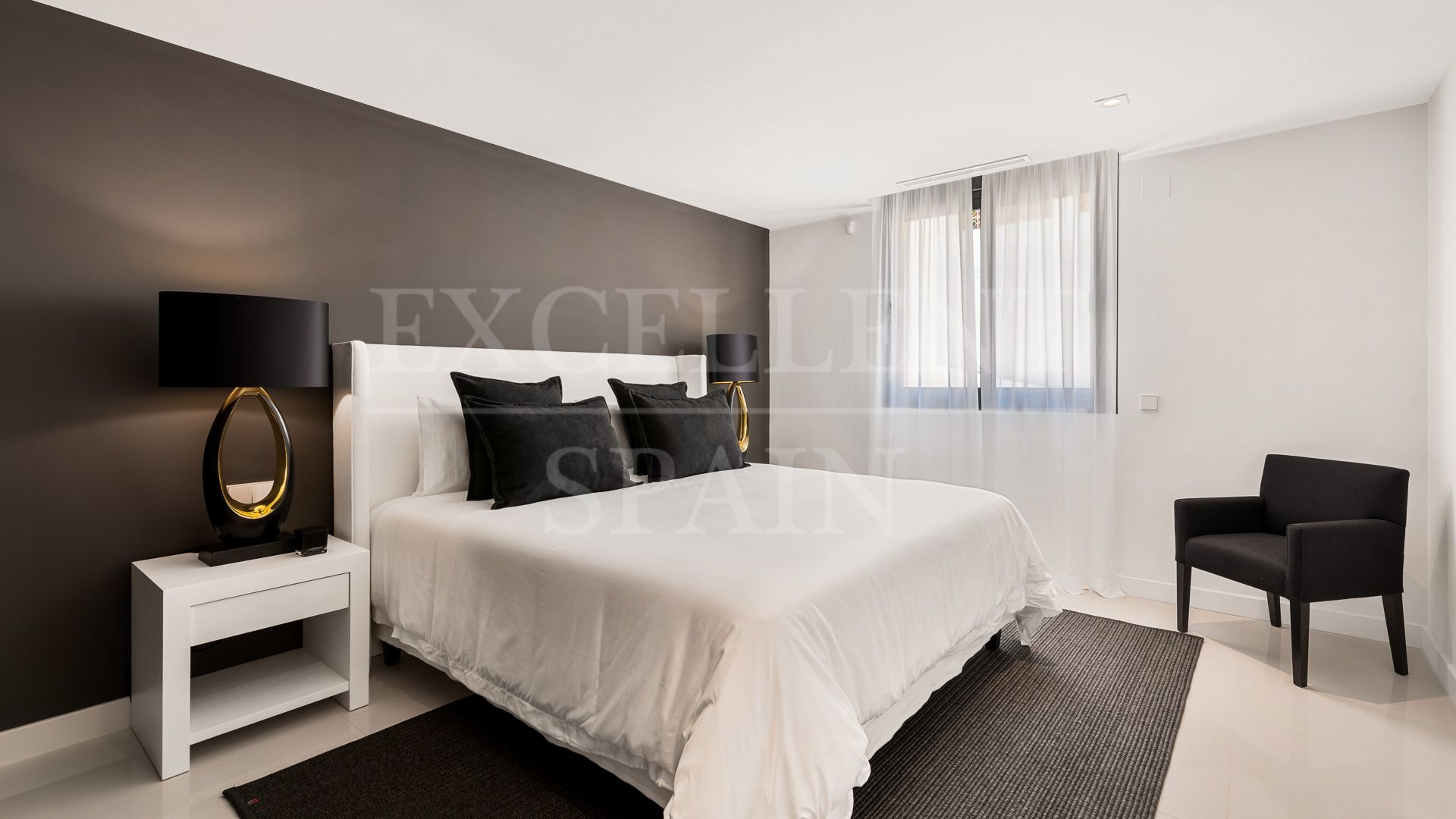 Villa in Los Naranjos Golf, Nueva Andalucia