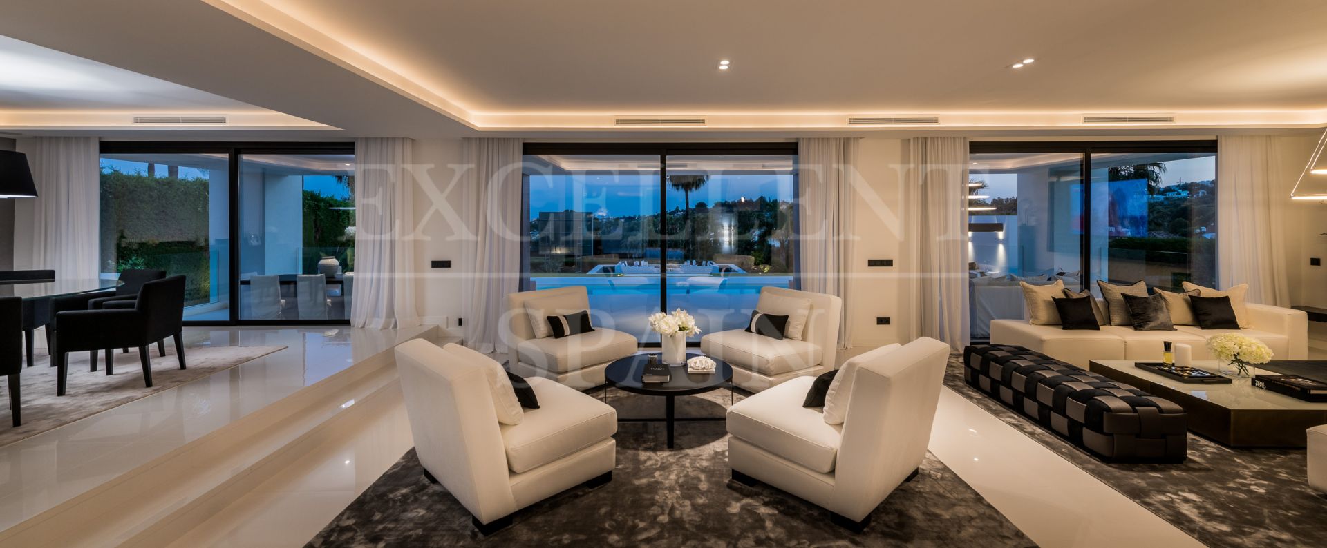 Villa in Los Naranjos Golf, Nueva Andalucia