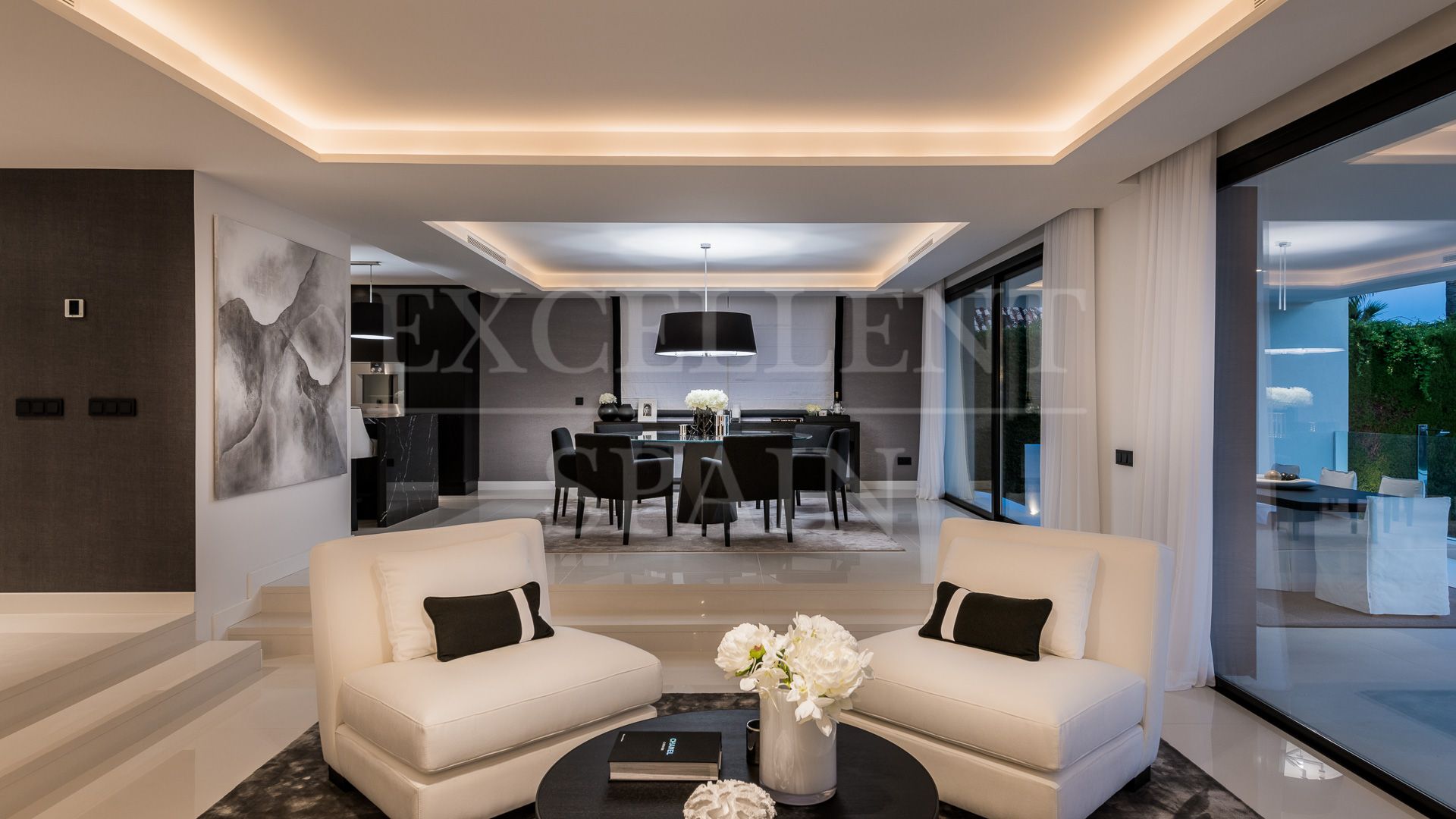 Villa in Los Naranjos Golf, Nueva Andalucia