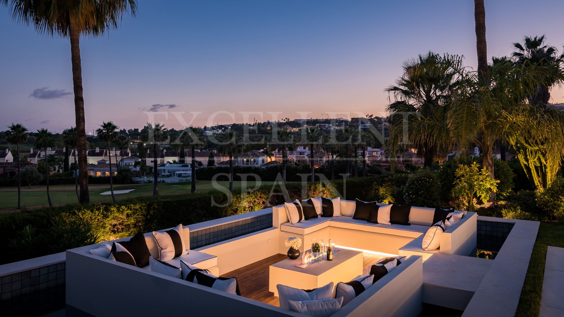 Villa in Los Naranjos Golf, Nueva Andalucia