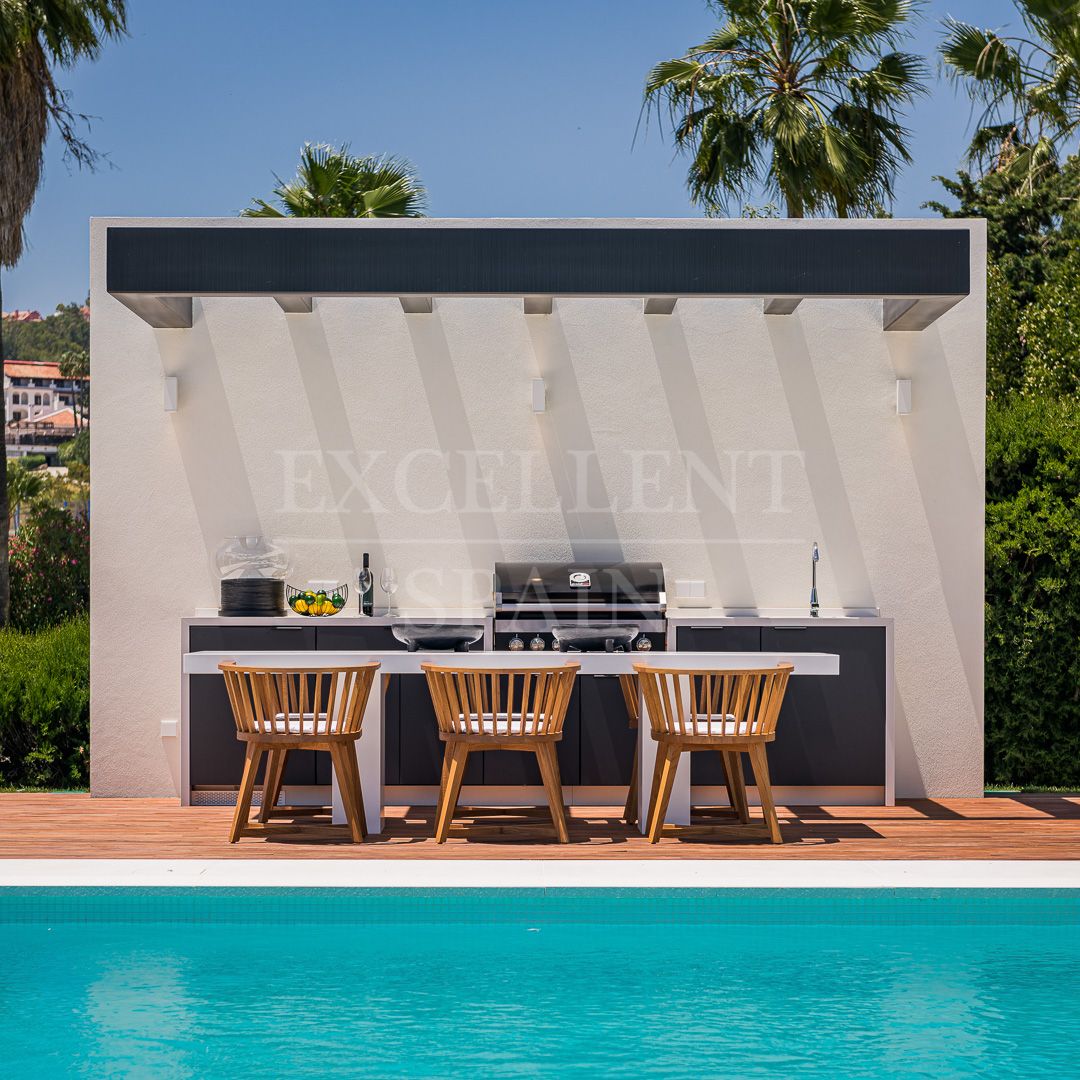 Villa in Los Naranjos Golf, Nueva Andalucia