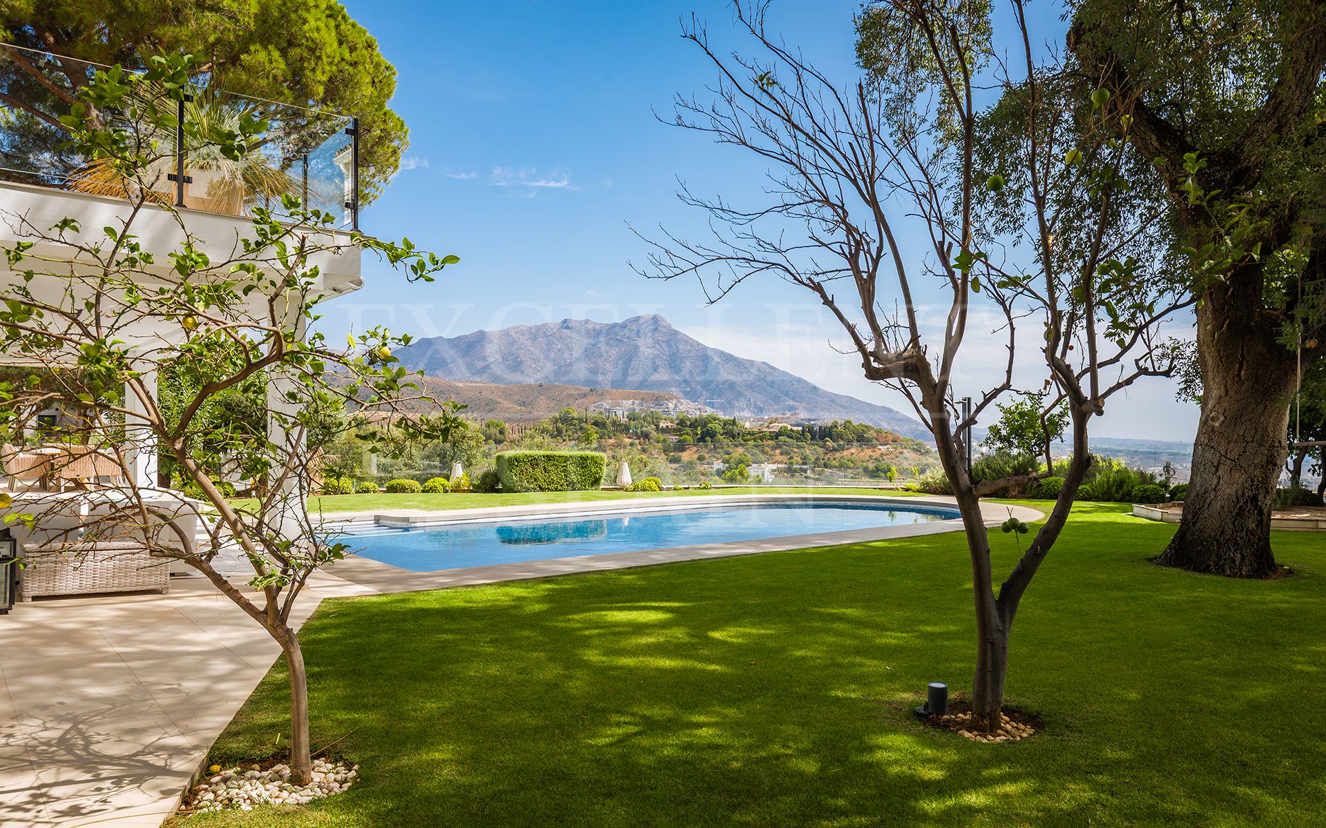 Villa in El Madroñal, Benahavis