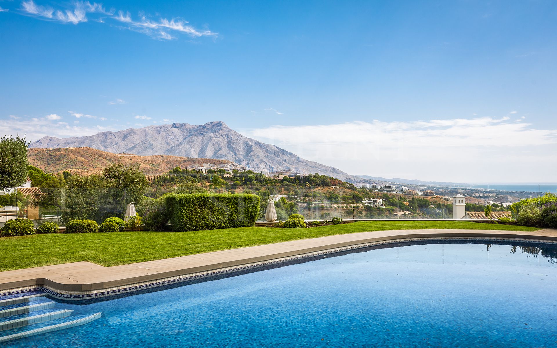 Villa in El Madroñal, Benahavis