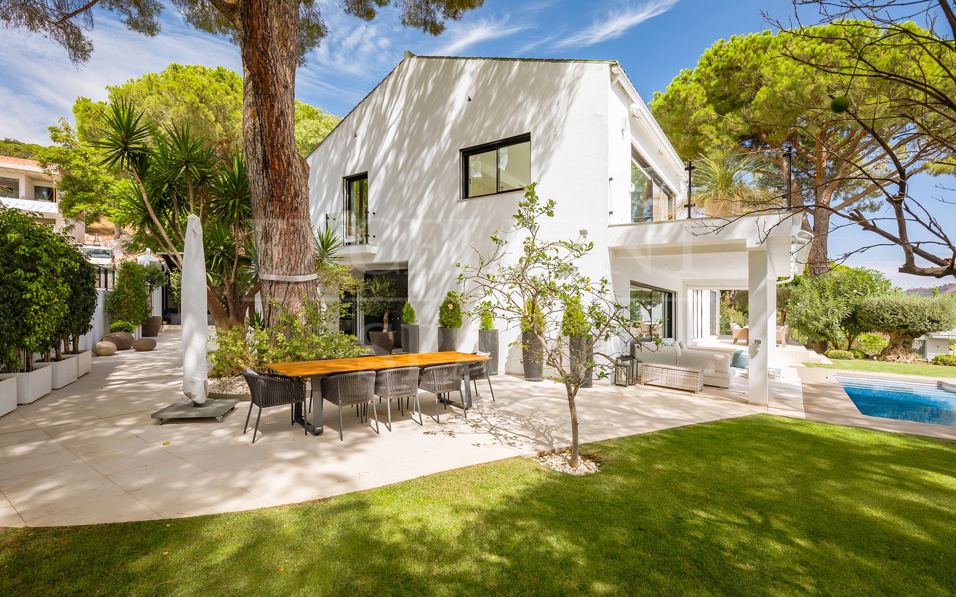 Villa in El Madroñal, Benahavis