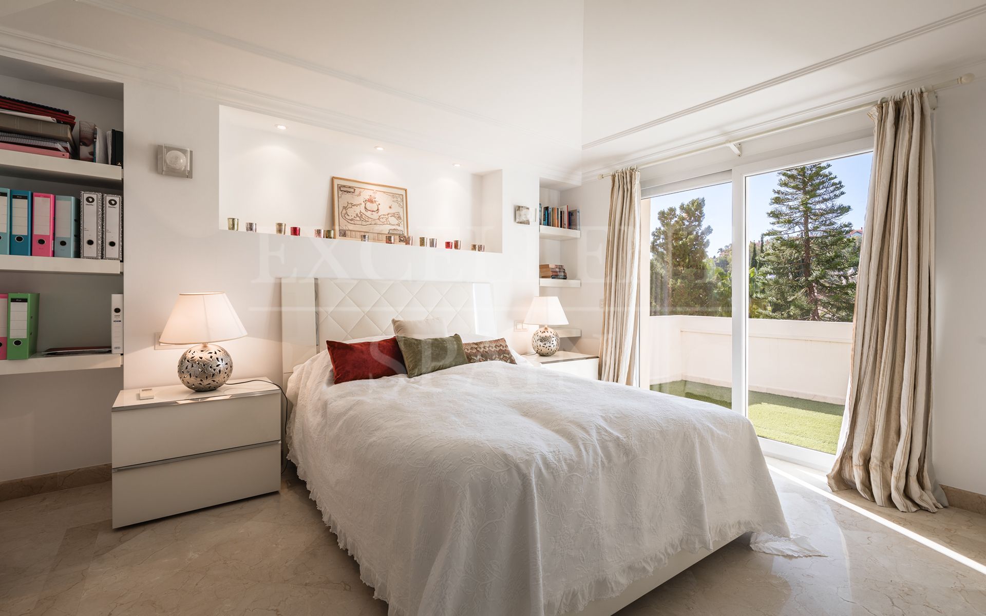 Duplex Penthouse in Las Alamandas, Nueva Andalucia