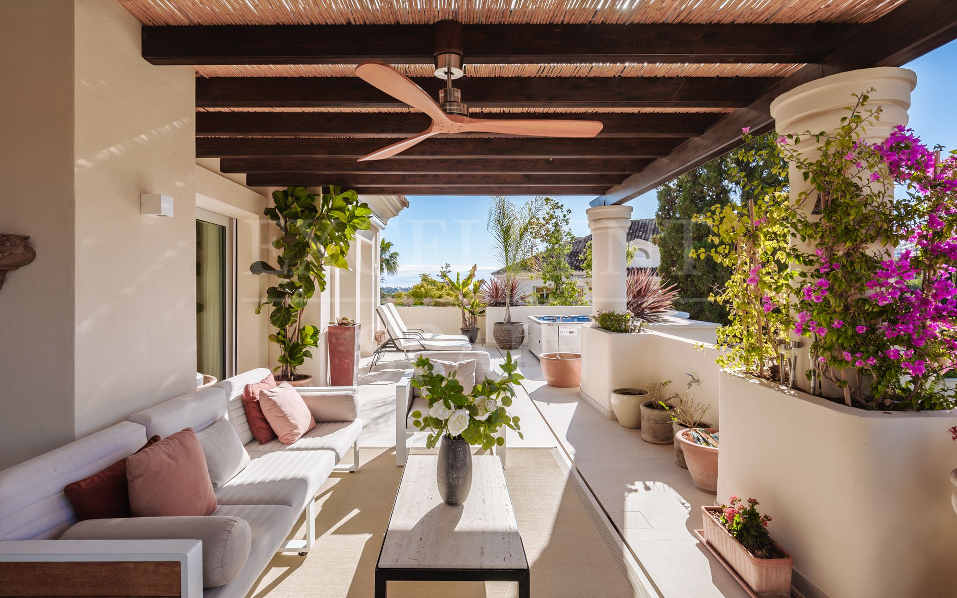 Duplex Penthouse in Las Alamandas, Nueva Andalucia