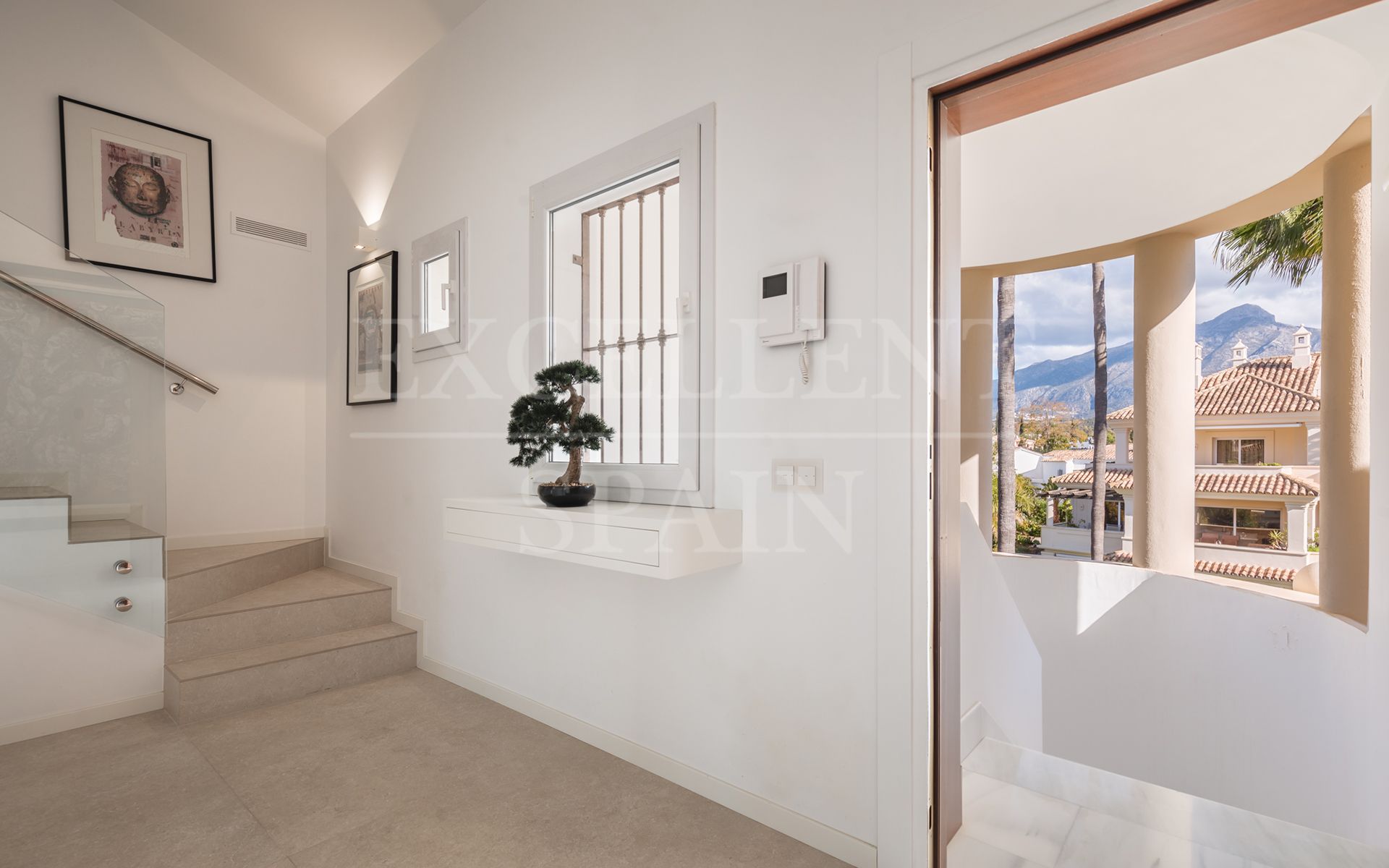 Duplex Penthouse in Las Alamandas, Nueva Andalucia