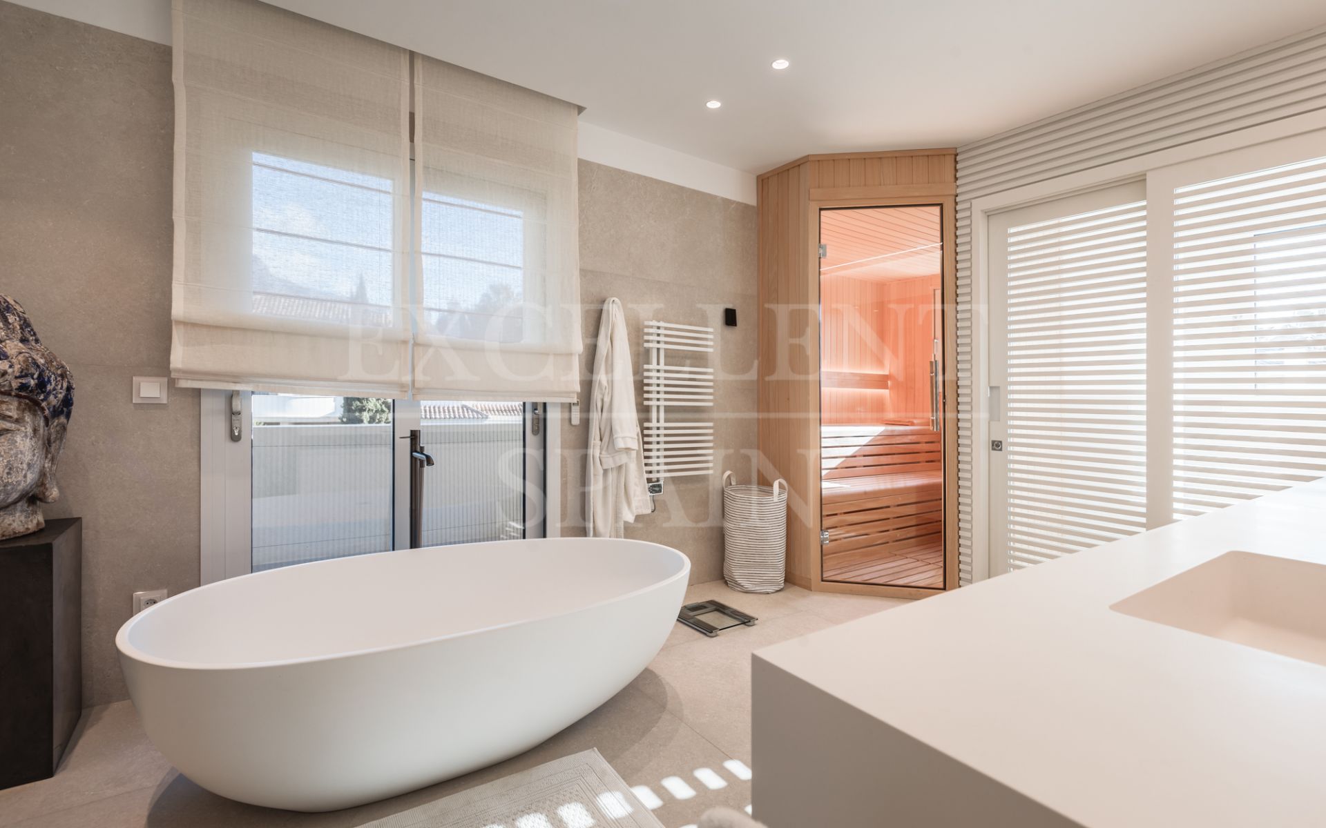 Duplex Penthouse in Las Alamandas, Nueva Andalucia