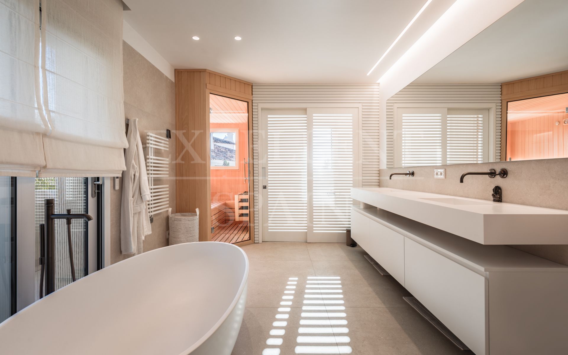 Duplex Penthouse in Las Alamandas, Nueva Andalucia