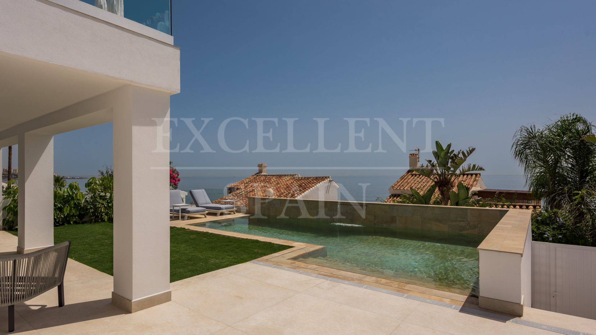 Villa in Arena Beach, Estepona