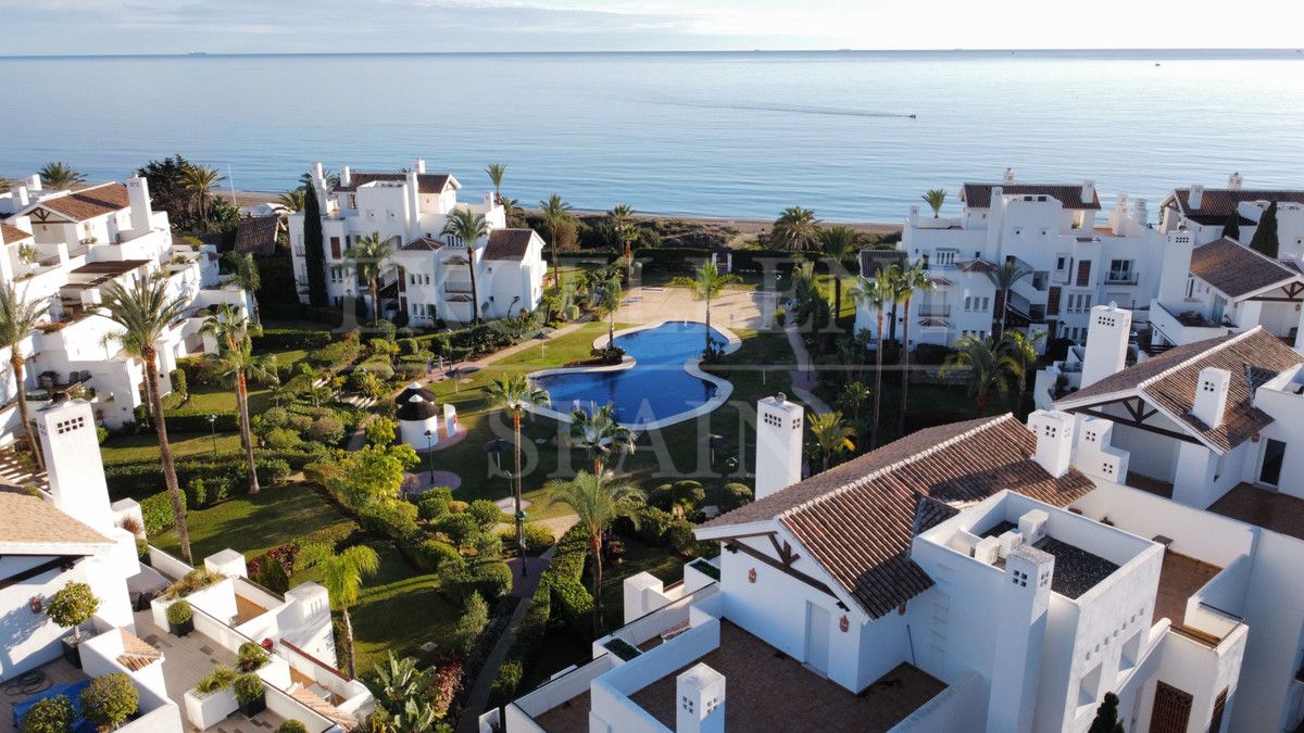 Penthouse in Los Monteros Palm Beach, Marbella East