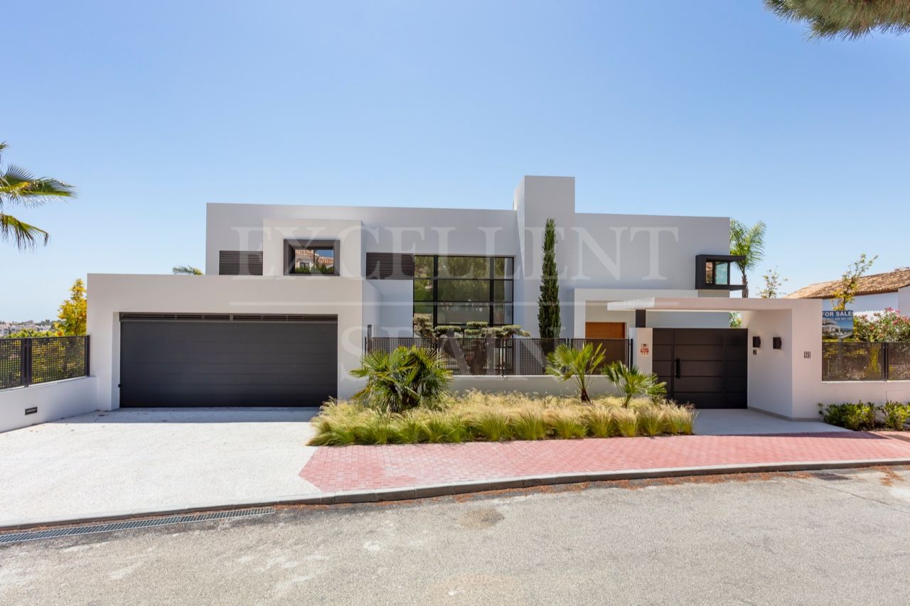 Villa in El Paraiso, Estepona