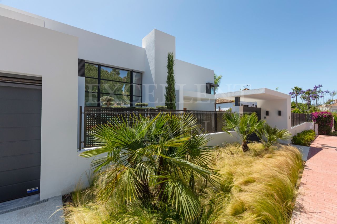 Villa in El Paraiso, Estepona