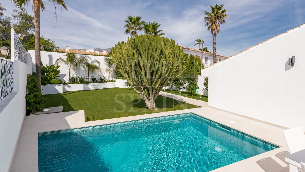 Villa en Arena Beach, Estepona