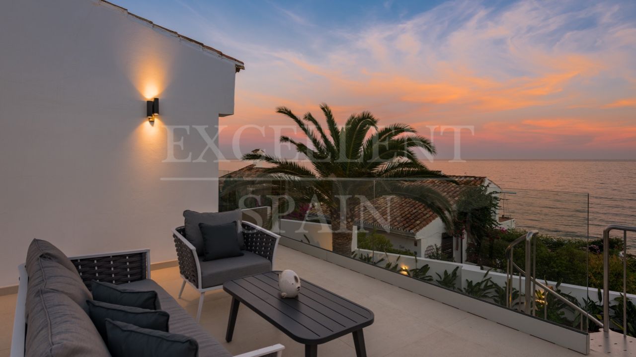 Villa in Arena Beach, Estepona