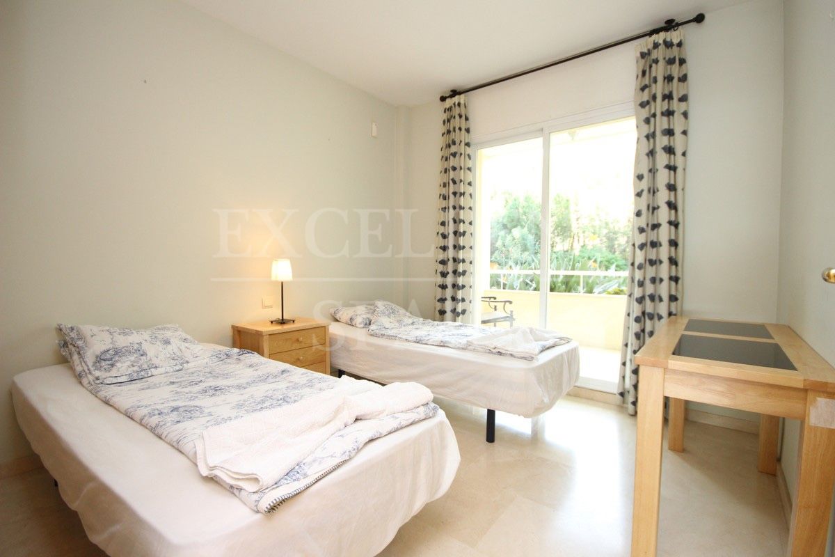 Ground Floor Apartment in Los Granados de Cabopino, Marbella East