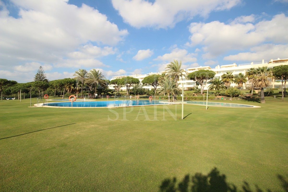 Ground Floor Apartment in Los Granados de Cabopino, Marbella East