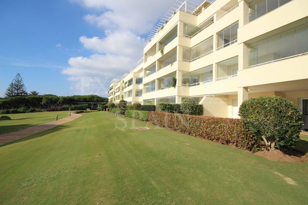 Appartement begane grond in Los Granados de Cabopino, Marbella Oost