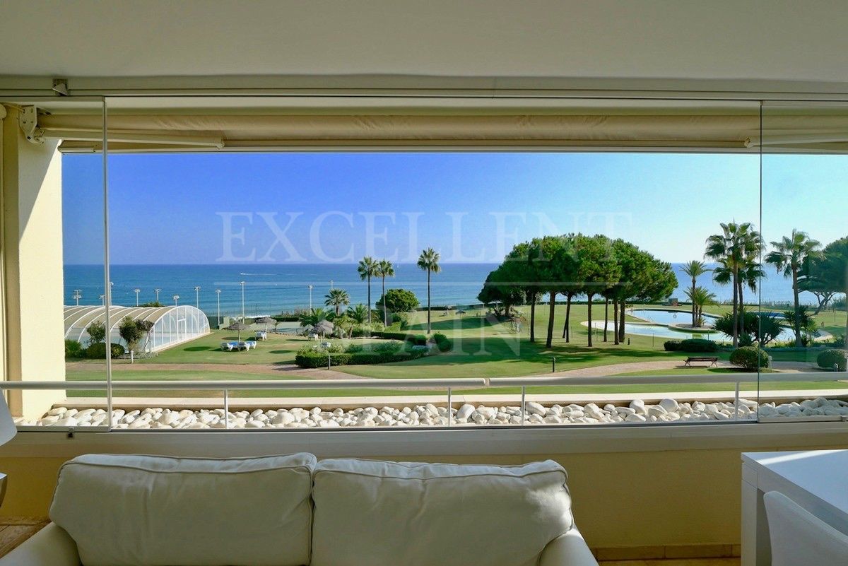 Apartamento en Los Granados de Cabopino, Marbella Este