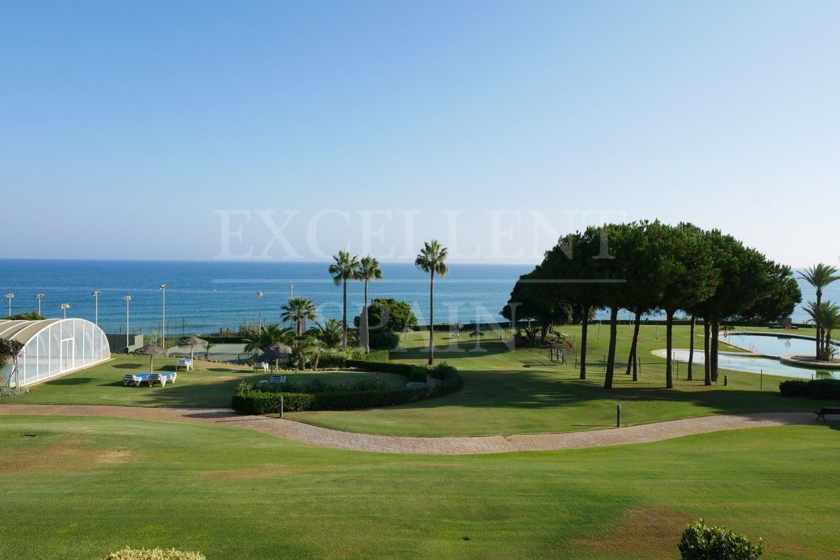 Apartamento en Los Granados de Cabopino, Marbella Este