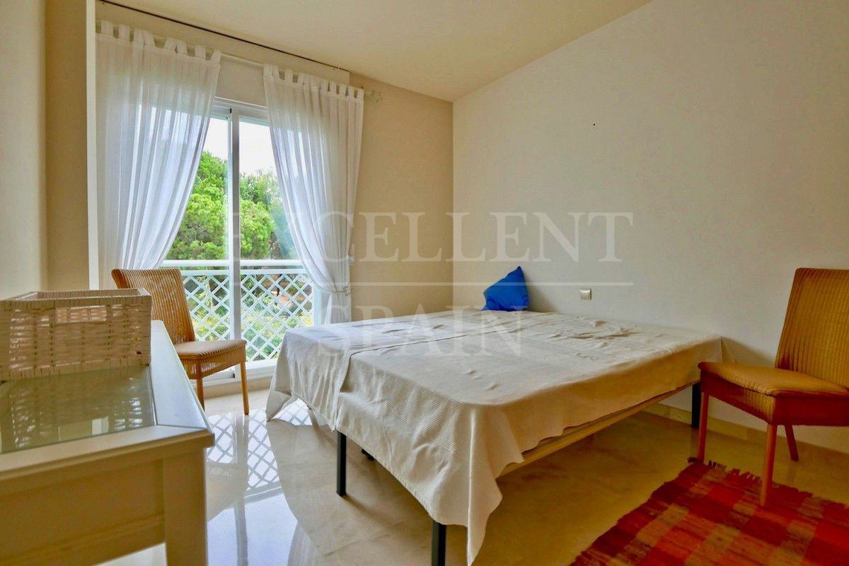 Appartement in Los Granados de Cabopino, Marbella Oost