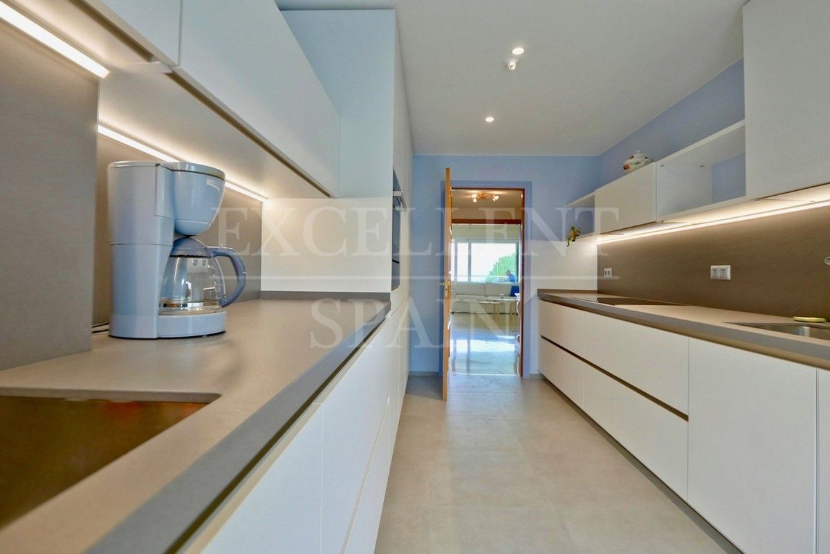 Apartamento en Los Granados de Cabopino, Marbella Este