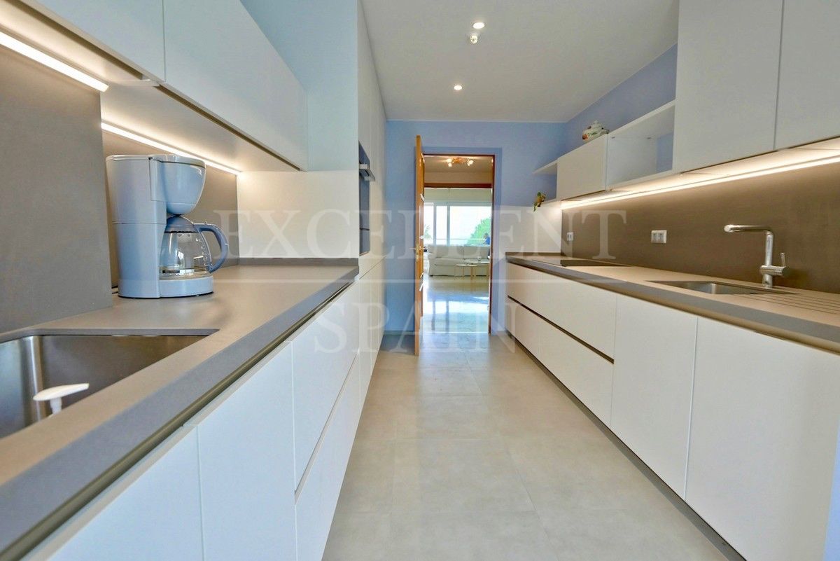 Appartement in Los Granados de Cabopino, Marbella Oost