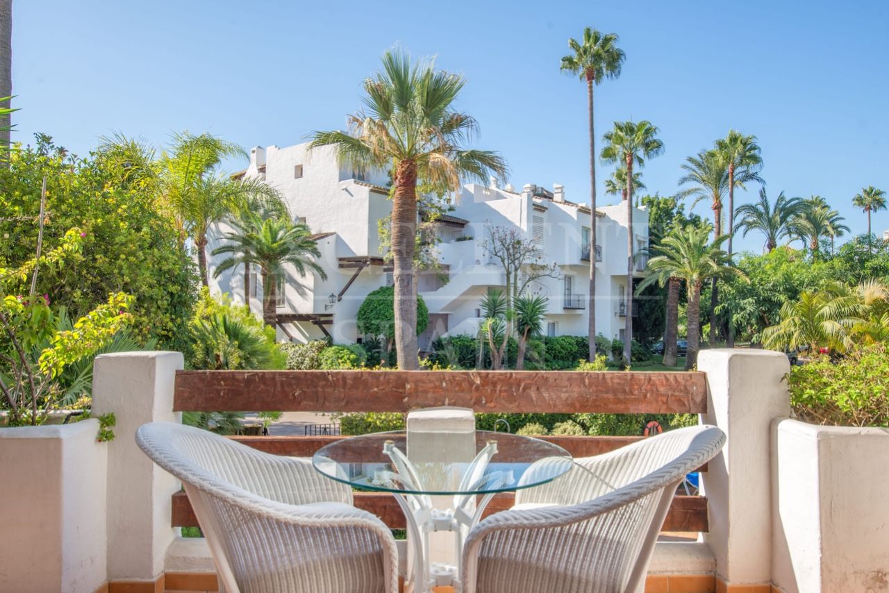 Erdgeschosswohnung in Alcazaba Beach, Estepona