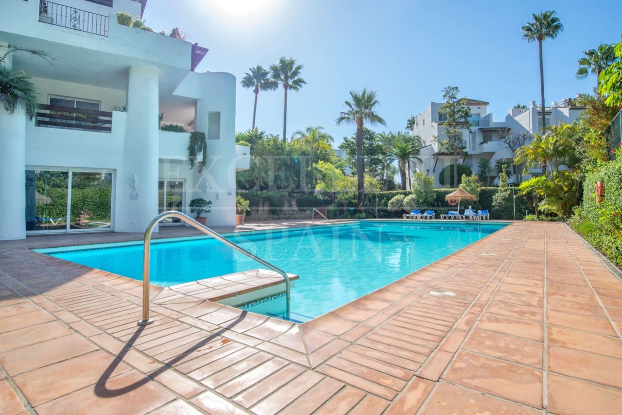 Appartement begane grond in Alcazaba Beach, Estepona