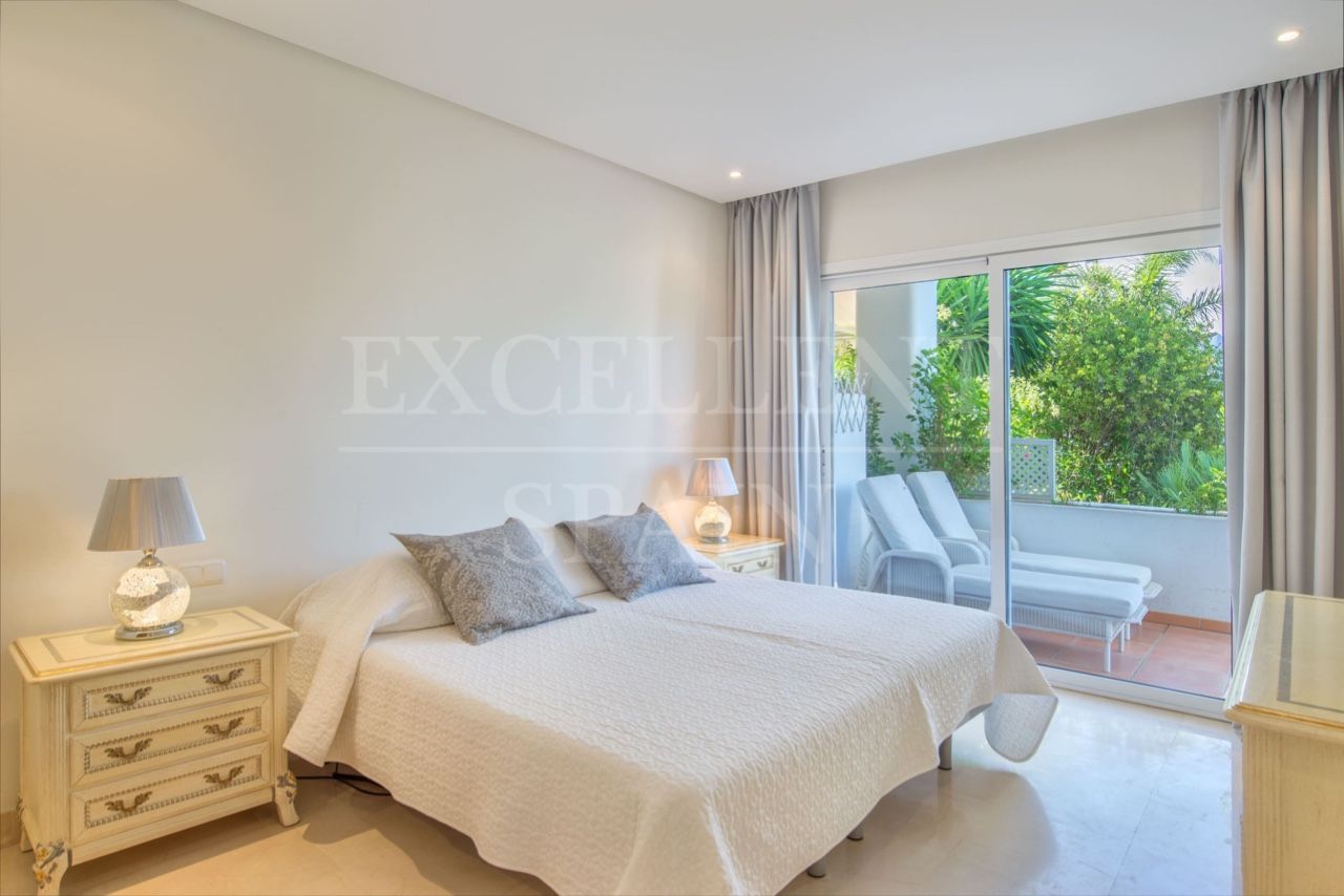 Appartement begane grond in Alcazaba Beach, Estepona