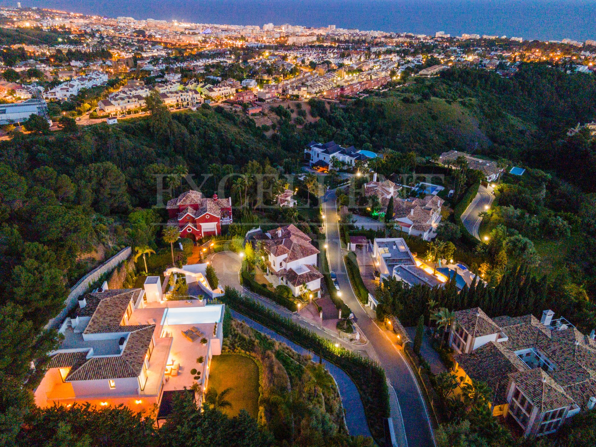 Villa in Cascada de Camojan, Marbella Golden Mile