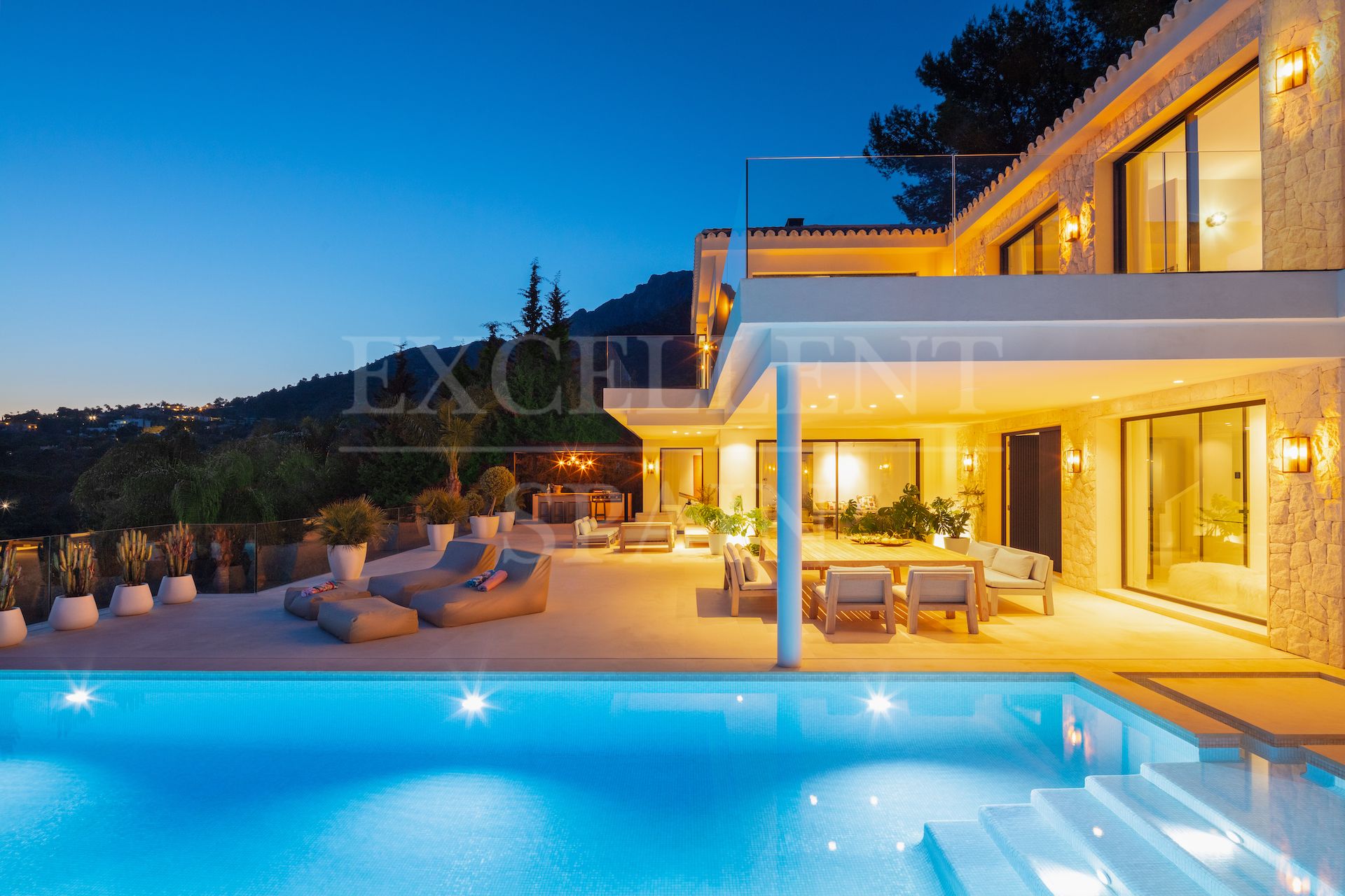 Villa in Cascada de Camojan, Marbella Golden Mile