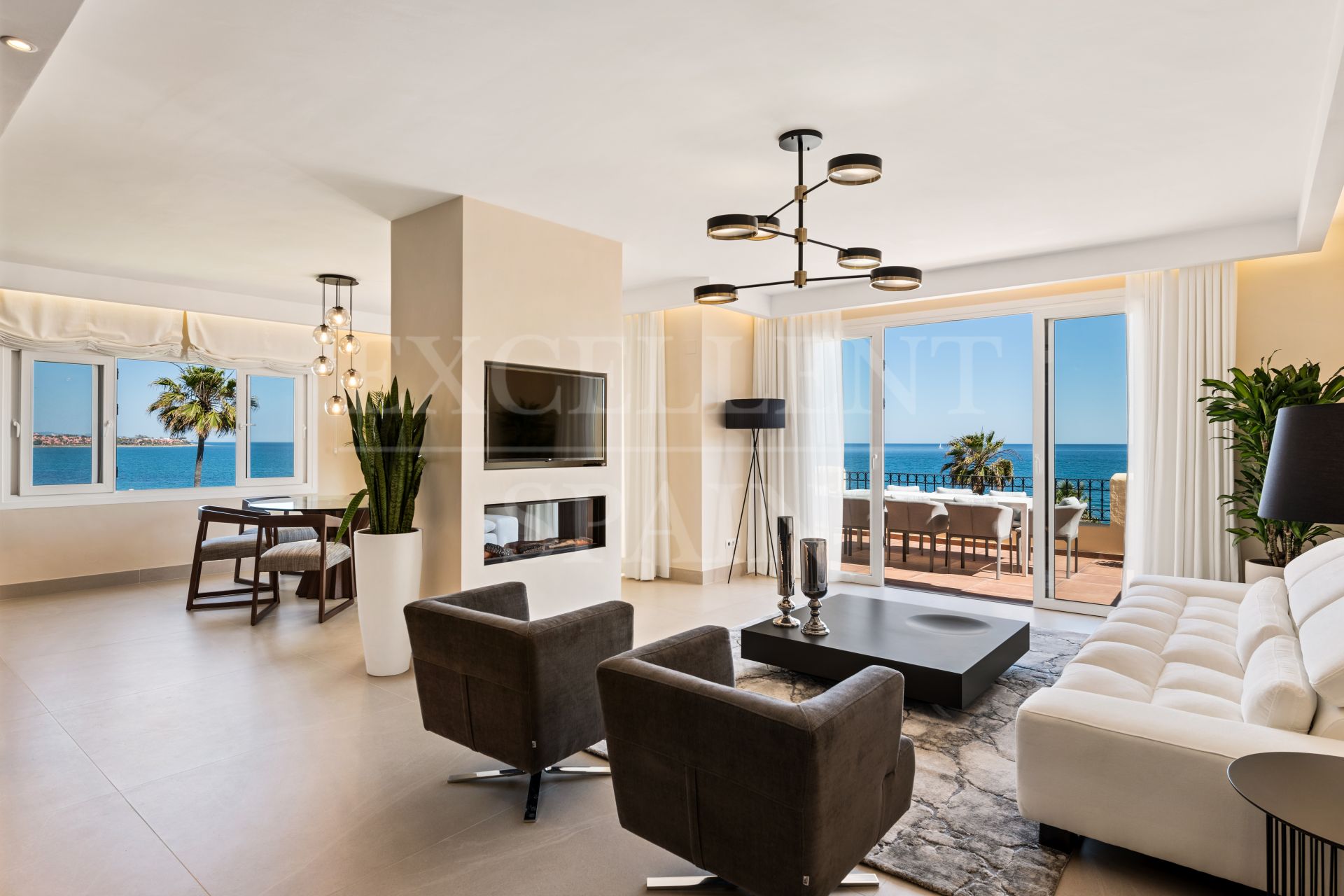 Penthouse in Bahía del Velerín, Estepona