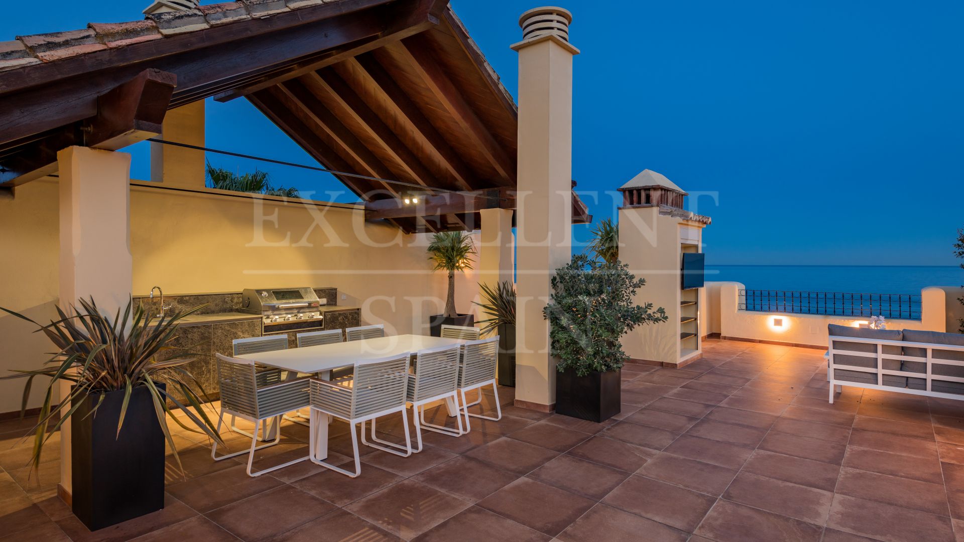 Penthouse in Bahía del Velerín, Estepona