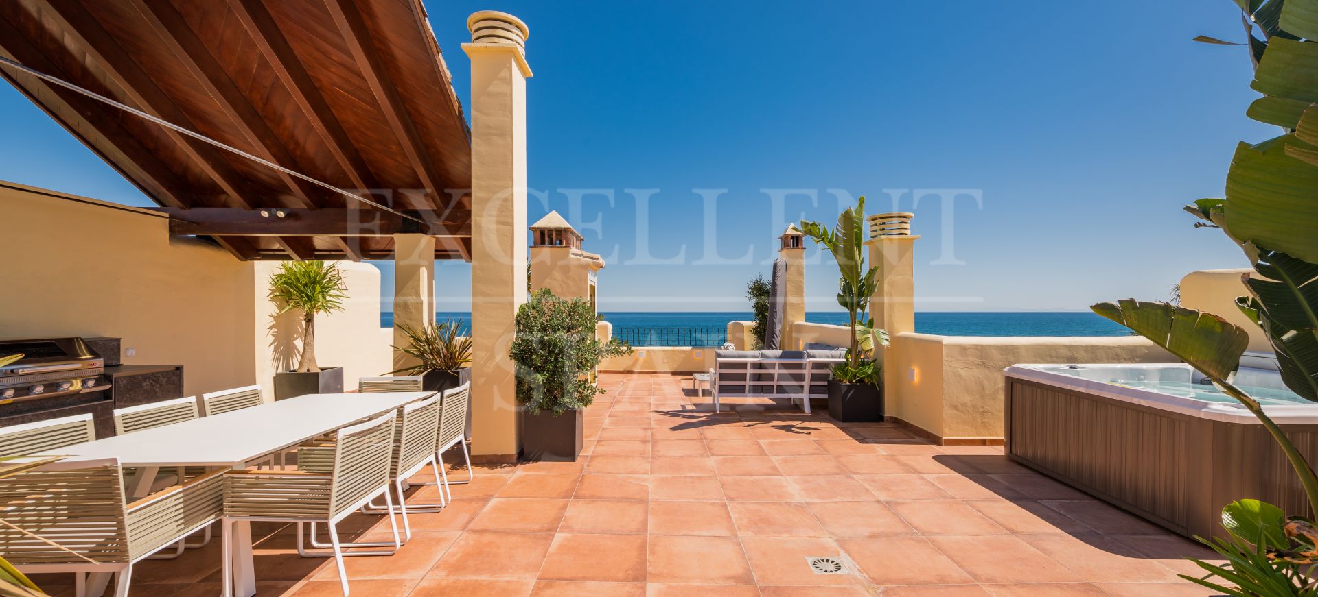 Penthouse in Bahía del Velerín, Estepona