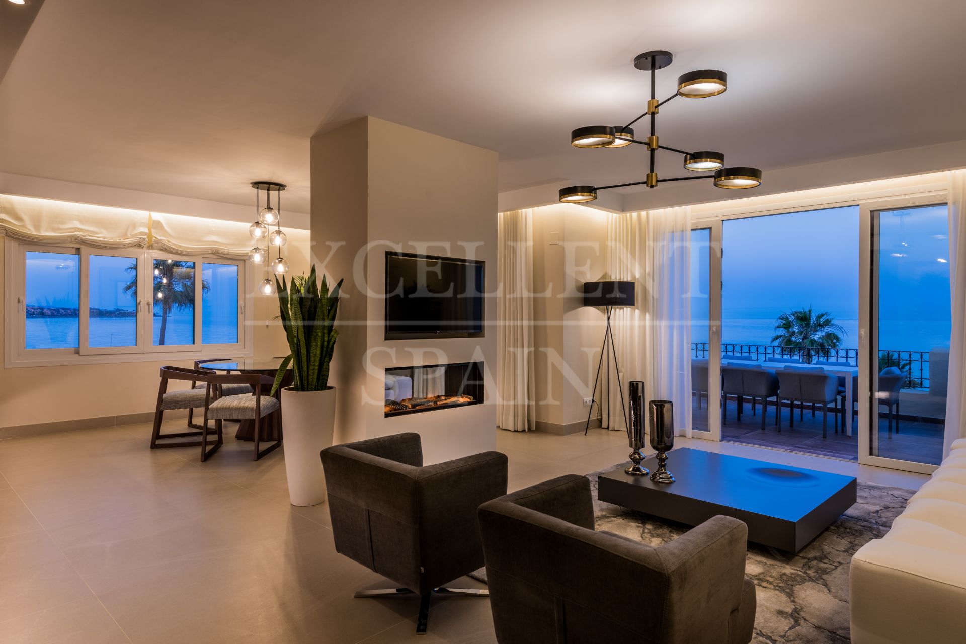 Penthouse in Bahía del Velerín, Estepona