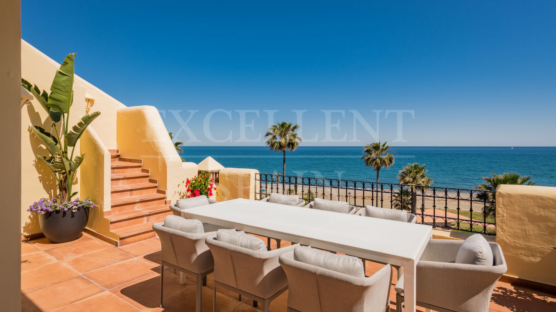 Penthouse in Bahía del Velerín, Estepona