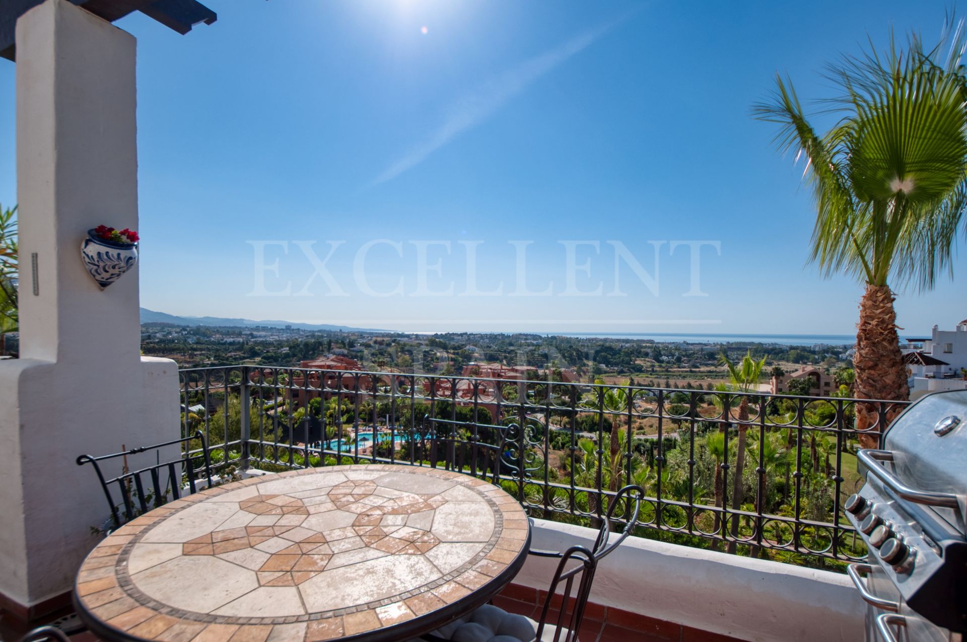 Penthouse in Lomas del Marqués, Benahavis