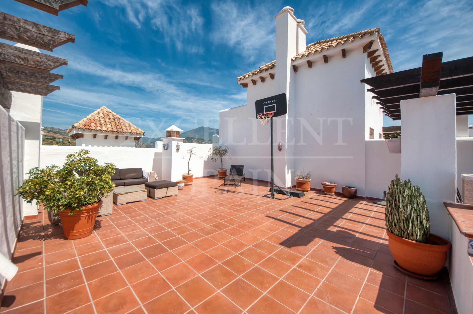 Penthouse in Lomas del Marqués, Benahavis