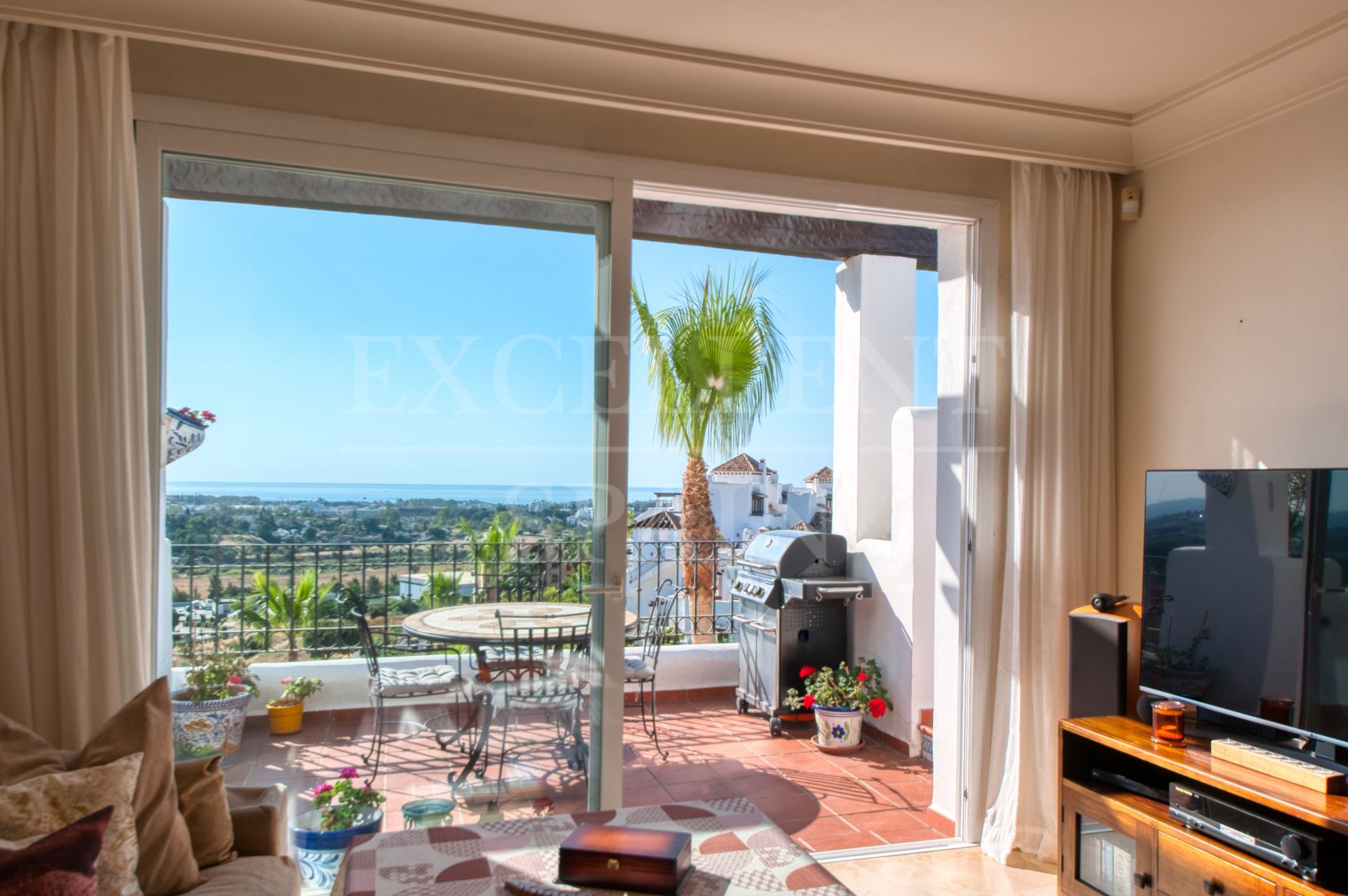 Lomas del Marques, Benahavis, penthouse for sale with panoramic sea views