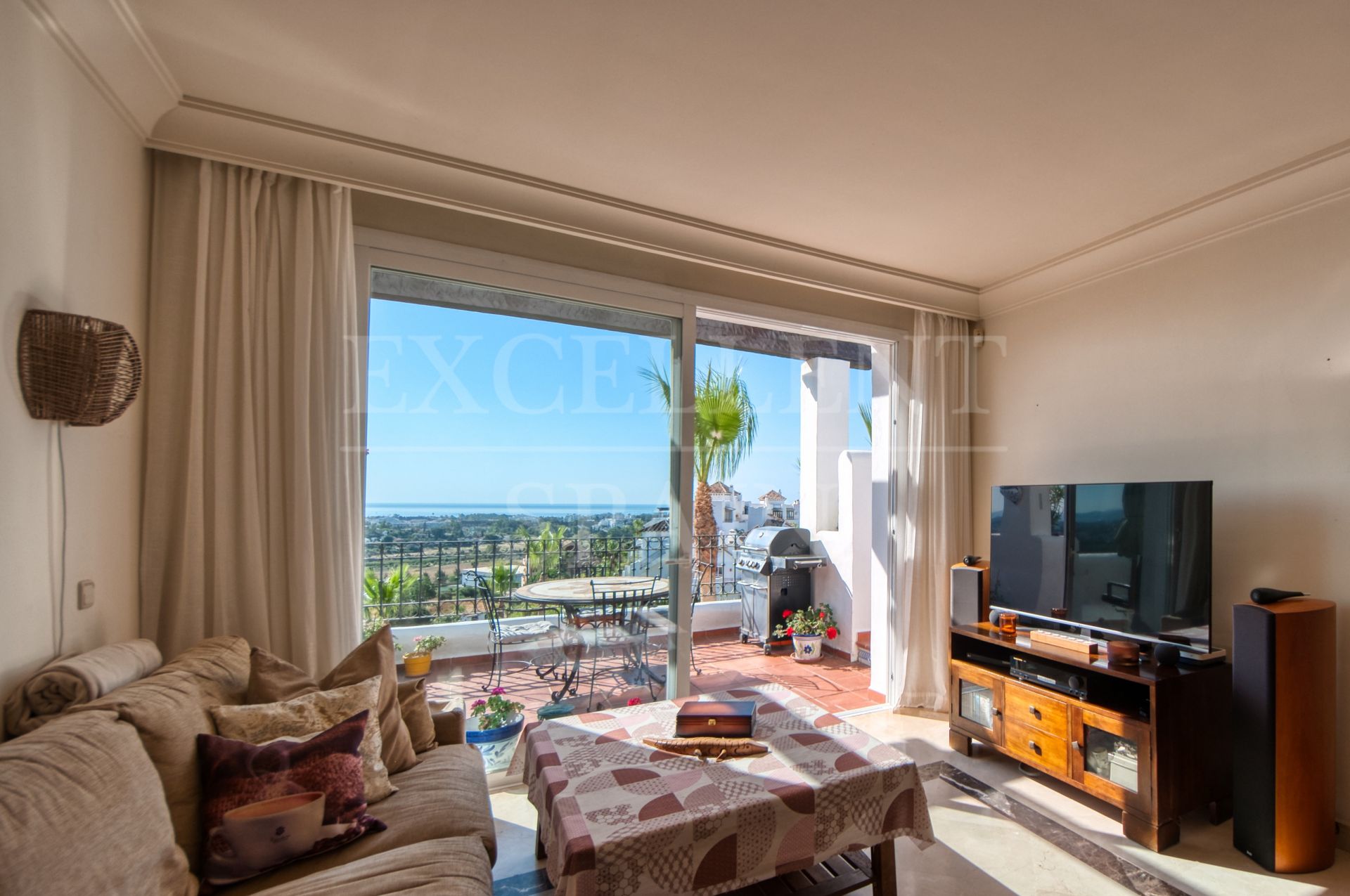 Penthouse in Lomas del Marqués, Benahavis