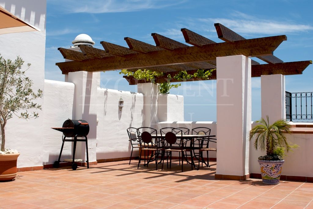 Penthouse in Lomas del Marqués, Benahavis