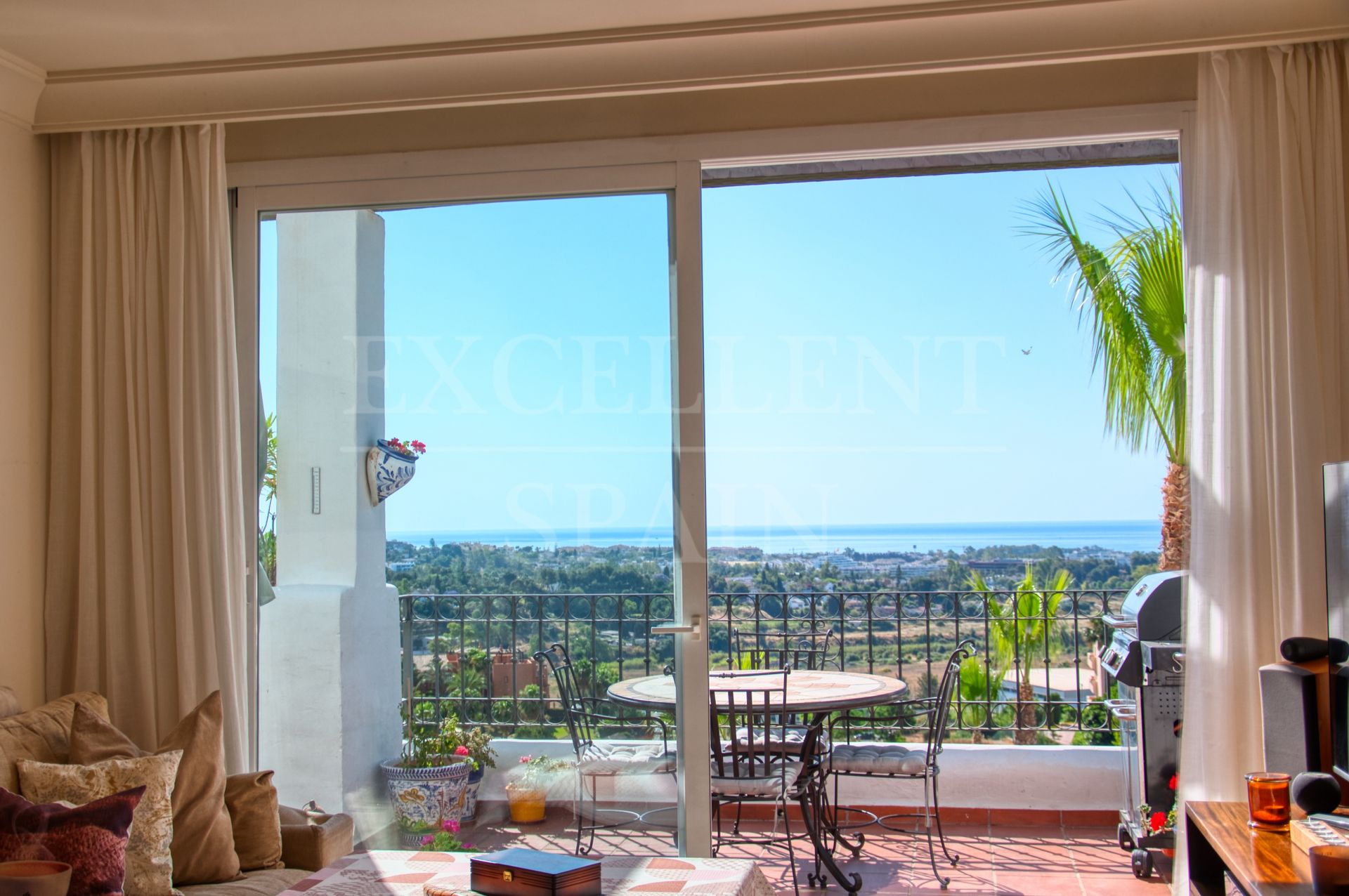 Penthouse in Lomas del Marqués, Benahavis