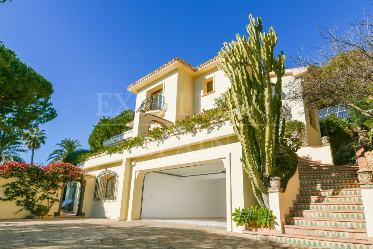 Villa in Rio Real, Marbella East