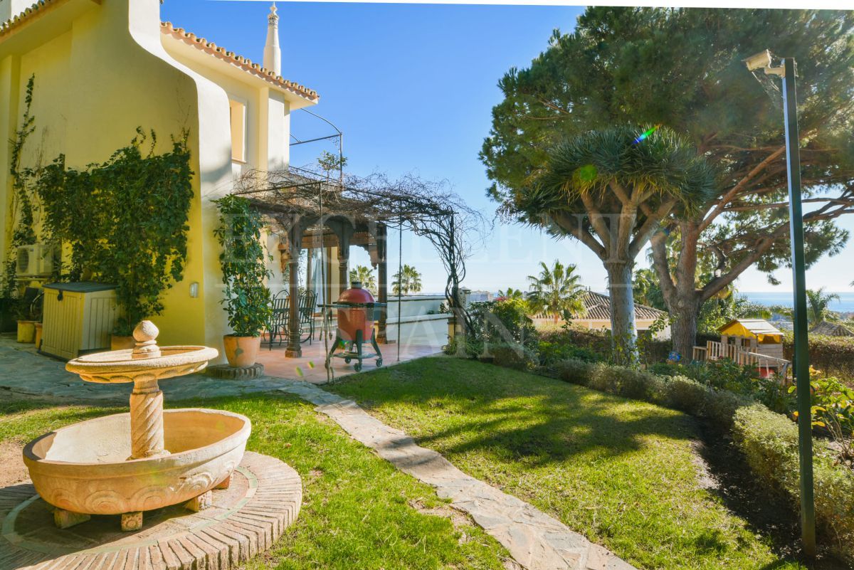 Villa in Rio Real, Marbella Oost