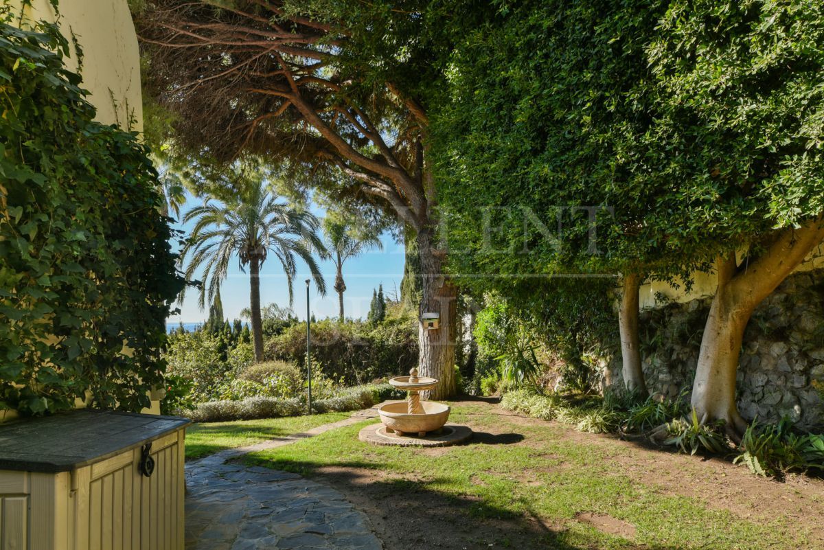 Villa in Rio Real, Marbella Oost