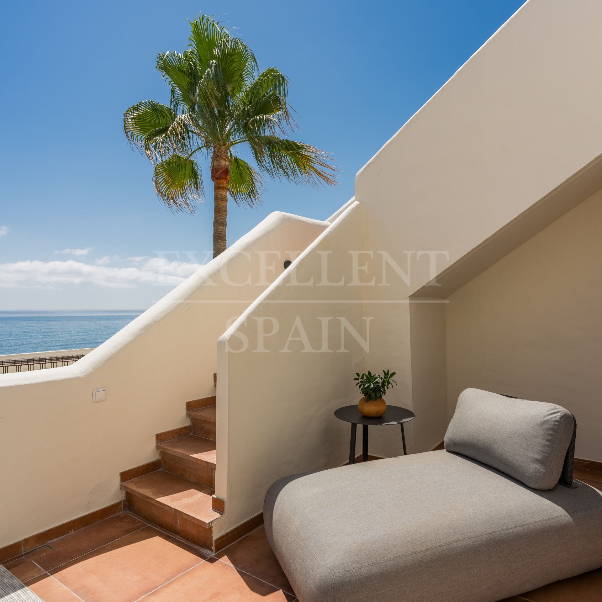 Penthouse in Bahía del Velerín, Estepona