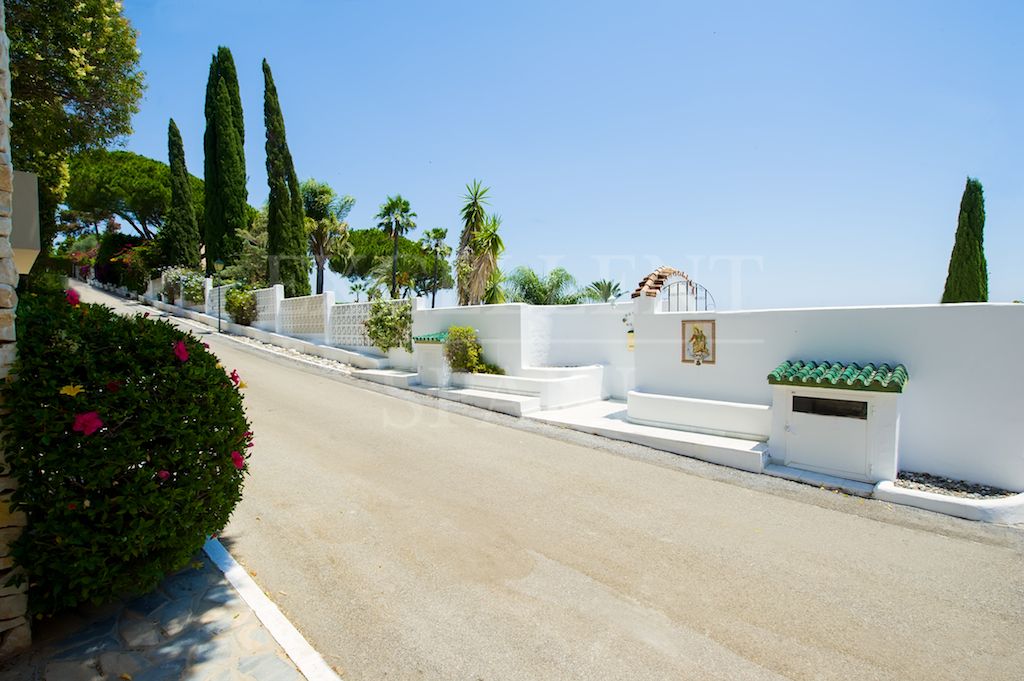 Villa Pareada en Rio Real, Marbella Este