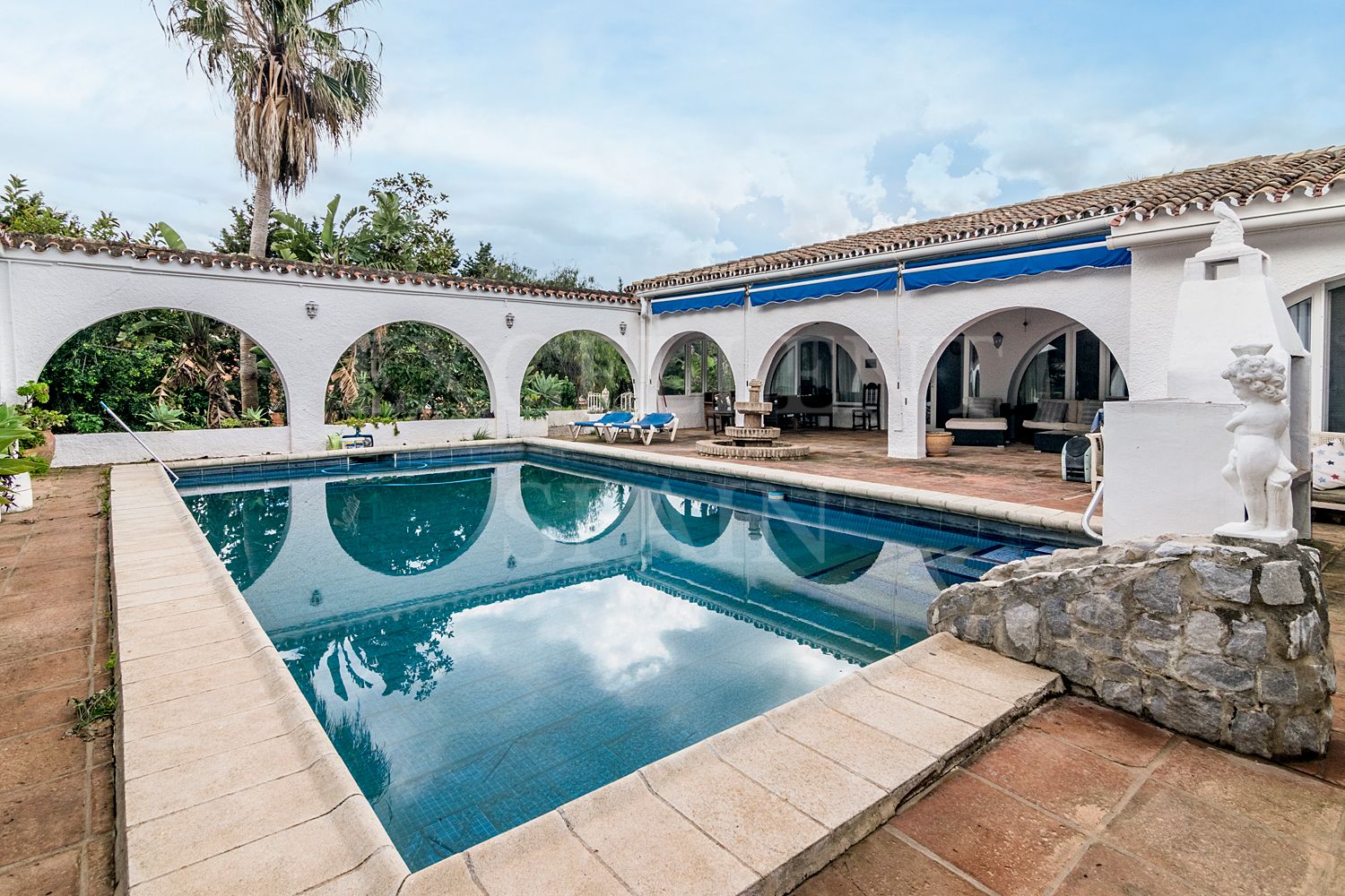 Villa in Don Pedro, Estepona